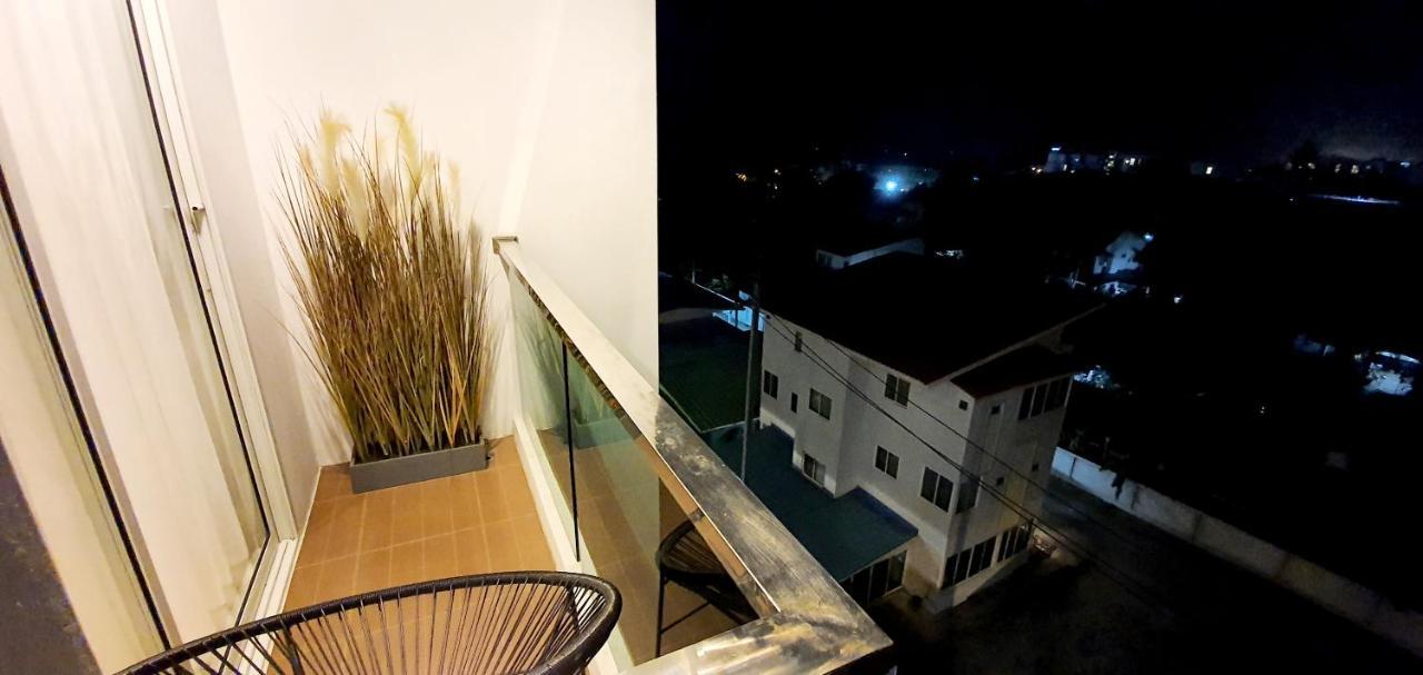 Sweet Seaview Flr6 With Toproop Pool Flr7 At The Blux Bangsaen Eksteriør billede